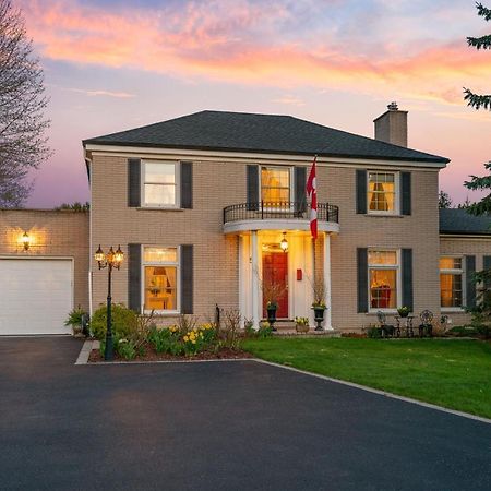Abacot Hall Bed & Breakfast Niagara-on-the-Lake Екстер'єр фото