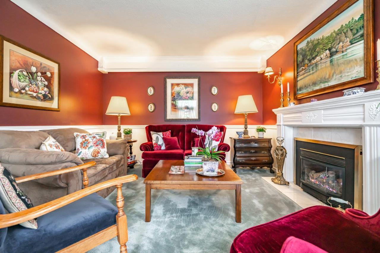 Abacot Hall Bed & Breakfast Niagara-on-the-Lake Екстер'єр фото