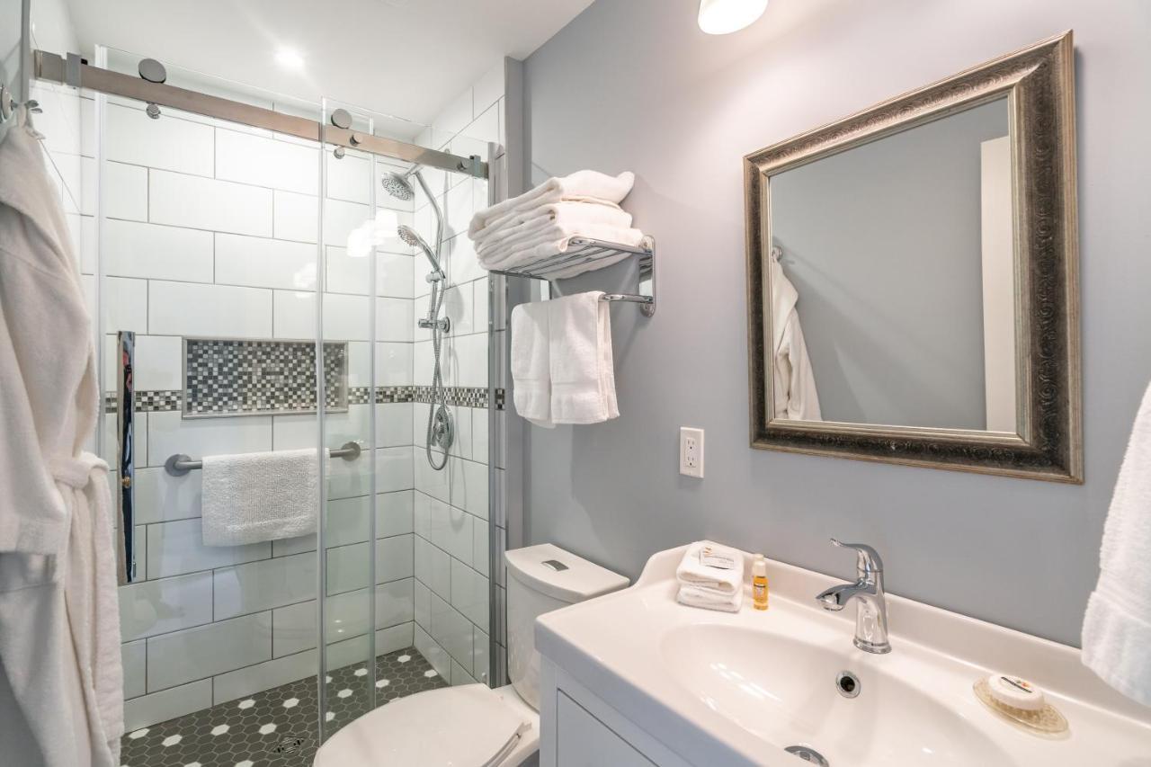 Abacot Hall Bed & Breakfast Niagara-on-the-Lake Екстер'єр фото