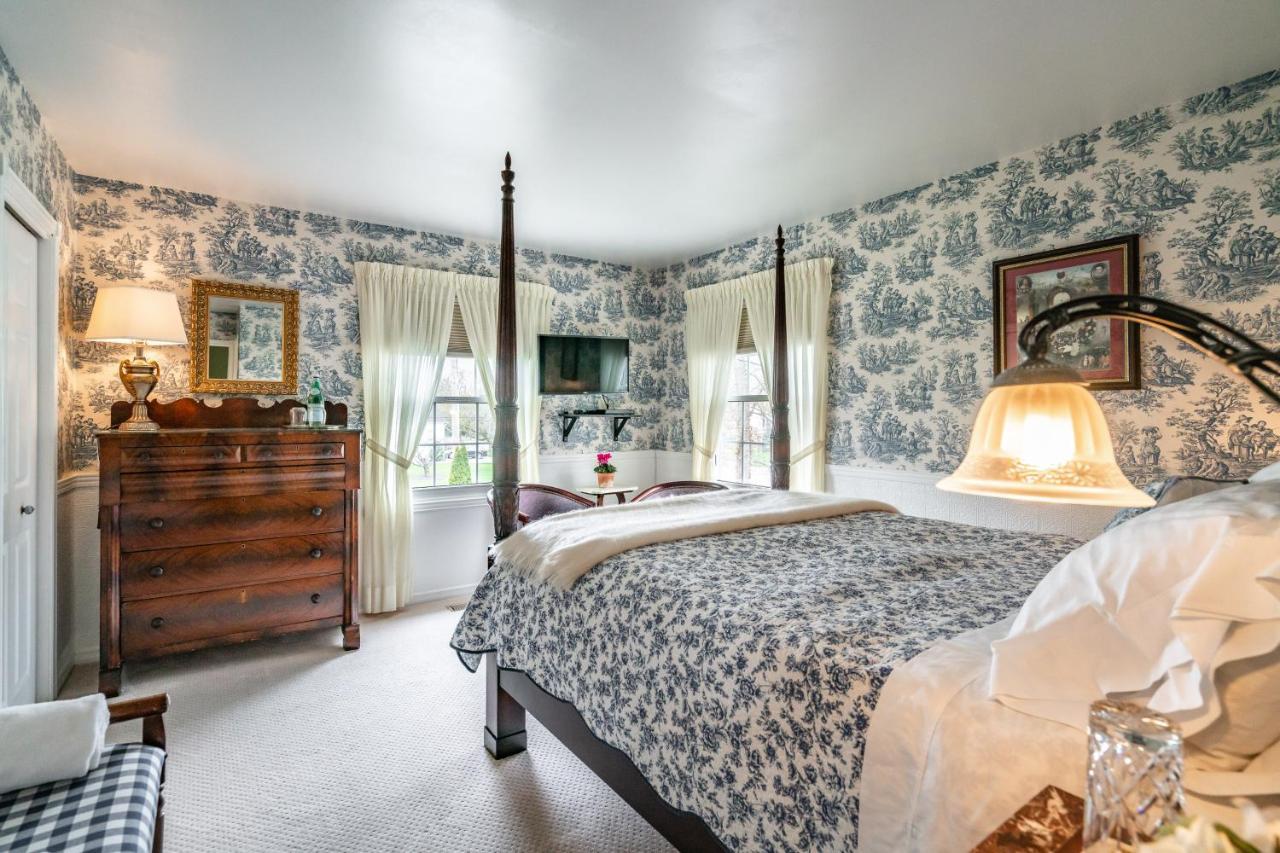 Abacot Hall Bed & Breakfast Niagara-on-the-Lake Екстер'єр фото