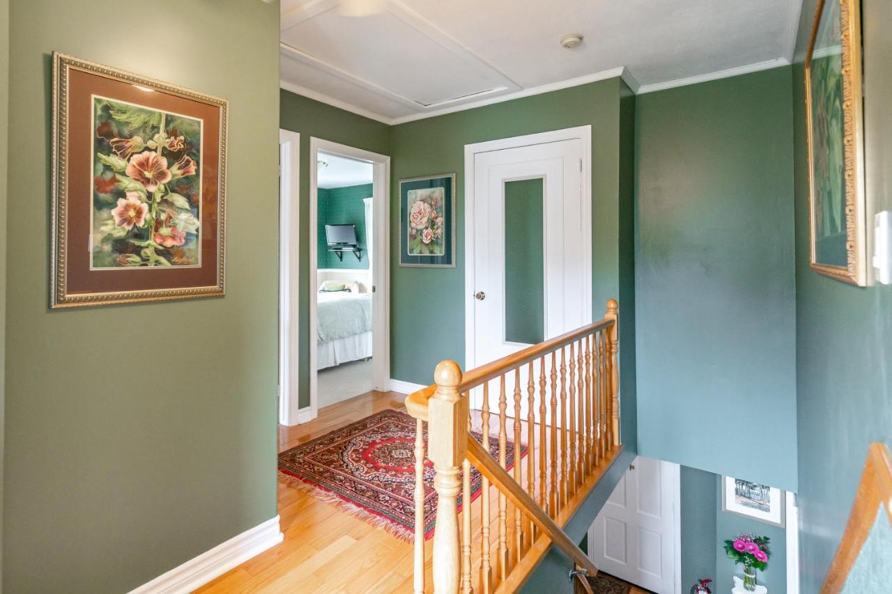 Abacot Hall Bed & Breakfast Niagara-on-the-Lake Екстер'єр фото