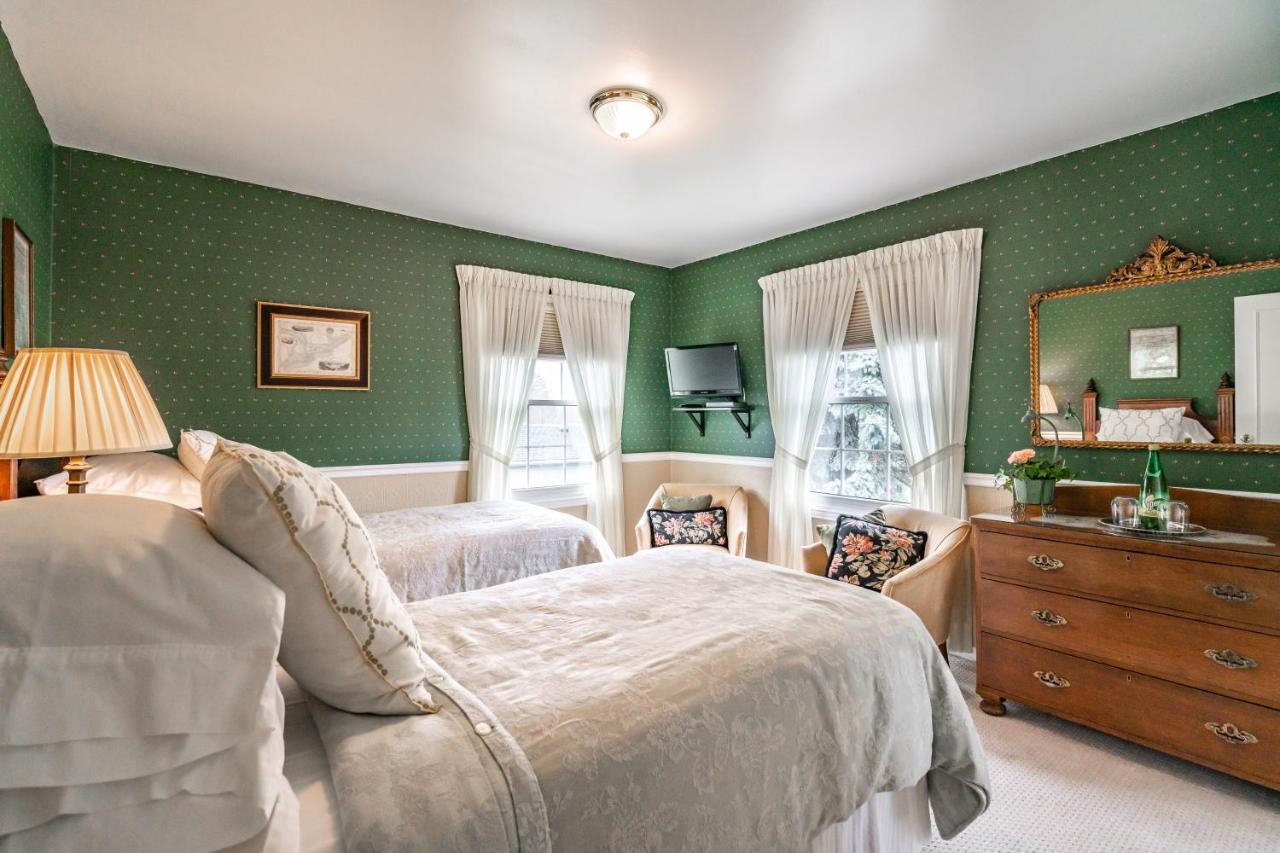 Abacot Hall Bed & Breakfast Niagara-on-the-Lake Екстер'єр фото